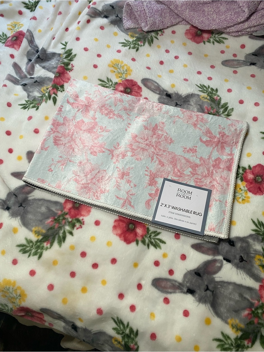 Washable Rug 24inx36in pink floral rug